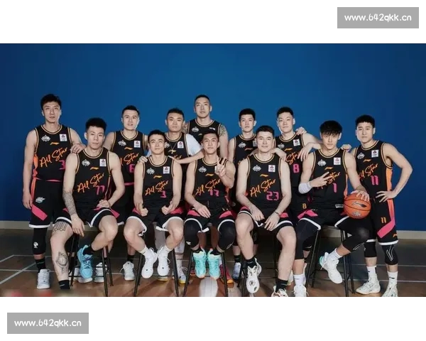 篮球赛事激情四溢 全明星对决与挑战赛火热来袭 赛场盛况引爆全球球迷热情